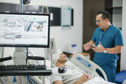 Imagen de  El servicio de Neurología de la Clínica Somer cumple 10 años al servicio de la región y del país