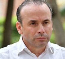 Eder enfrenta la tragedia y una maquiavélica ofensiva política en su contra