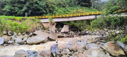 Imagen de  Urge intervenir el puente Las Zapatas sobre el río Cocorná: señaló Cornare ante colapso de una estructura