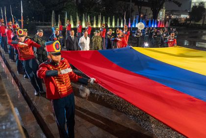 Imagen de  Colombia hará homenajes en todo el país a los 69 fallecidos en el accidente aéreo