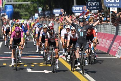 Imagen de  Segundo lugar para Fernando Gaviria en la etapa 11 del Giro de Italia