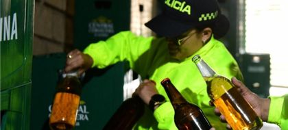 Imagen de  Por Feria de Flores van más de $500 millones incautados en licor adulterado y cigarrillos de contrabando en Antioquia  