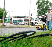 Reparan separadores viales afectados por hurto