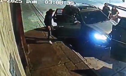 Video: delincuentes intentaron robarse una camioneta, pero no lograron desbloquearla