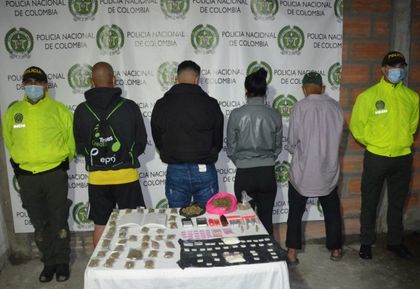 Imagen de Capturan a cuatro personas que vendían droga a turistas en Guatapé