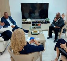 Buscan alternativas a estudiantes en el HUV