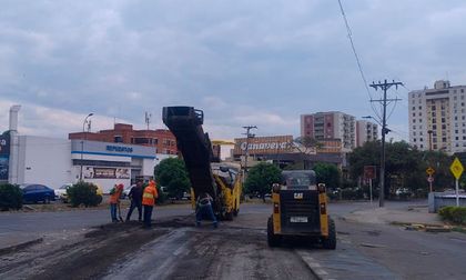 Avanza la recuperación vial frente al Monumento de la Solidaridad en Cali