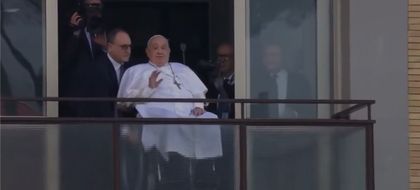 Imagen de Habló jefe del equipo médico que atendió al papa Francisco: “Tuvimos que elegir entre dejarlo ir o seguir adelante”