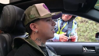 Imagen de  En Medellín multaron al ‘influencer’ Westcol por pico y placa, ¿por qué no le inmovilizaron el carro?