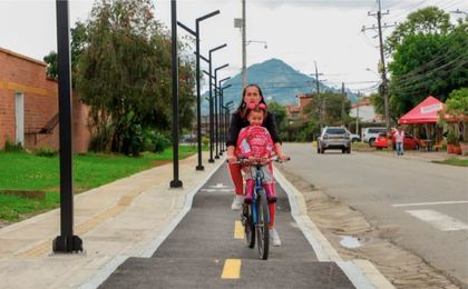 Imagen de La Ceja entregó nuevas ciclorrutas y andenes en la vía El Tambo