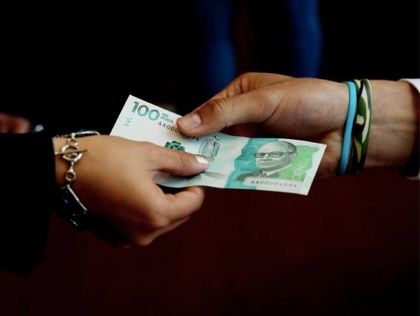 Imagen de  ¿Cómo influye el aumento del 23,7 % en las personas que ganan más de un salario mínimo?