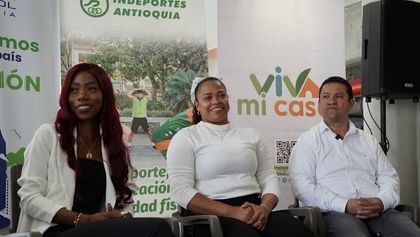 Imagen de Gobernación de Antioquia entregó viviendas a dos medallistas olímpicas