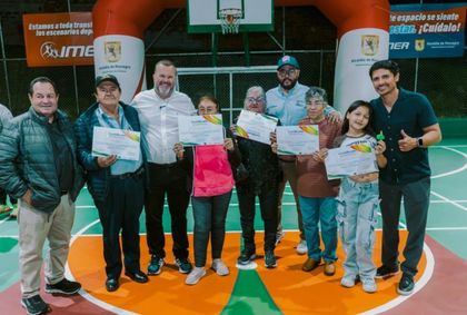 Imagen de  Imer entrega placa renovada en El Hoyo, Rionegro