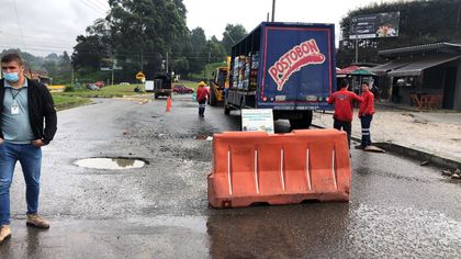 Imagen de ¡Ojo! Este viernes se realizan labores de reparcheo en la vía El Tranvía