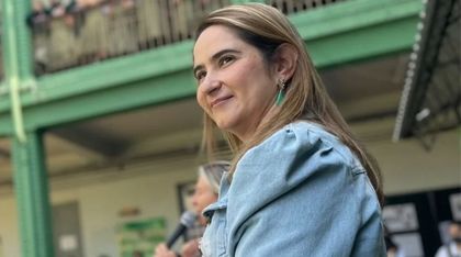 Imagen de  Ordenan medida de casa por cárcel contra secretaria de Educación de Medellín