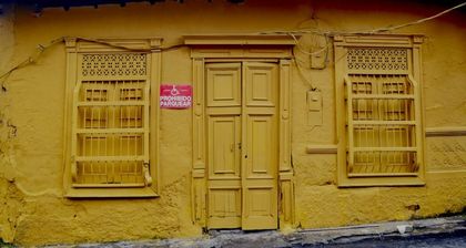 La artista rionegrera que traduce los recuerdos de los espacios a tonalidades