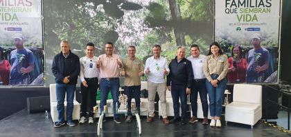 Imagen de  Familias del Oriente son beneficiadas con inversión de $10.800 millones para restaurar bosques