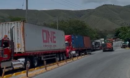 Bloqueos en la vía a Buenaventura siguen sin solución y ya afectan el suministro de gas natural en la ciudad