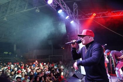 Imagen de  Antes de ingresar a un concierto, jóvenes fueron vacunados contra el COVID-19 en El Carmen