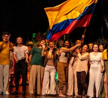 Kaws, cuerpos danzantes y territorios vivos