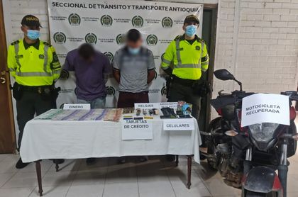Imagen de En plan candado, capturan a dos hombres señalados de hurto en El Santuario