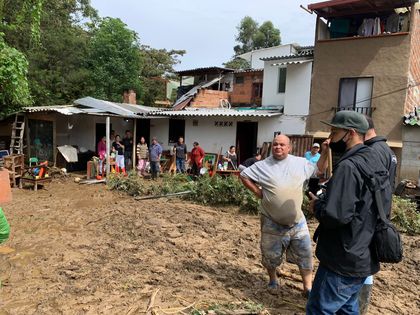 Imagen de  Continúa la búsqueda de dos personas desaparecidas tras la avenida torrencial en El Retiro