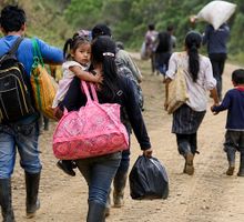Desplazamiento forzado y confinamiento afectaron a más de 80.000 personas en Colombia durante el primer semestre de 2026