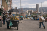 Imagen de Colombia redujo la pobreza monetaria en 2025: 1,79 millones de personas salieron de esa condición, informó el DANE