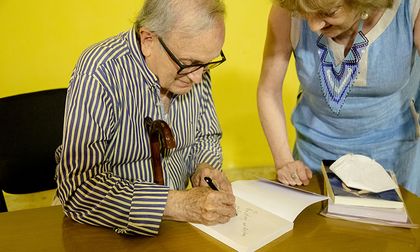 Programación de la Feria del Libro de Cali para el sábado 25 de octubre, habrá firmatón de libros con Gustavo Álvarez Gardeazábal