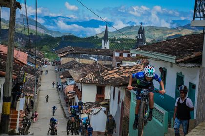 Imagen de  ¡Fiesta deportiva! Abejorral vibró con la final de la carrera MTB Antioquia 2021