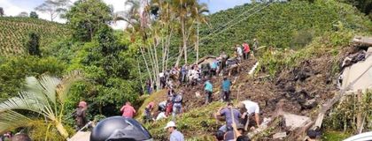 Imagen de  Confirman muerte de dos niños tras deslizamiento sobre escuela de Andes