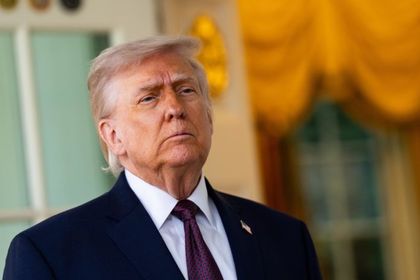 Imagen de  Trump da marcha atrás y anuncia un alto el fuego indefinido para negociar con Irán