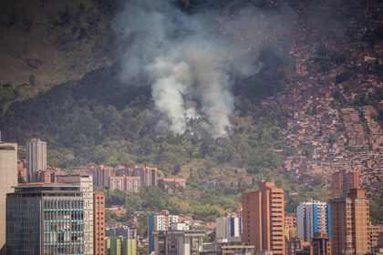 Imagen de Aumenta el riesgo de incendios en la ruralidad de Medellín por la temporada seca: anunciaron plan de prevención