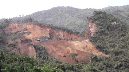Imagen de  Fuerte explosión de un túnel en el sector Canteras en Abejorral
