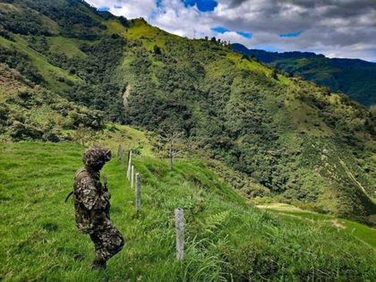 Imagen de  Combates entre el Ejército y el Clan del Golfo dejaron un soldado asesinado y otro desaparecido en Dabeiba
