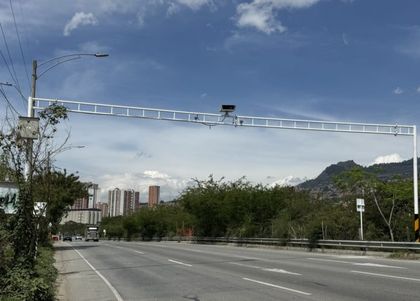 Imagen de Bello instalará nuevas cámaras de fotodetección y reducirá velocidad en La Variante