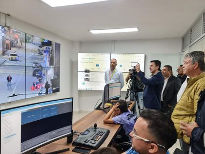 Imagen de  Equipado con 48 cámaras, Guarne ahora cuenta con un centro de monitoreo y control