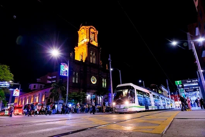 Imagen de El Metro de Medellín funcionará hasta medianoche los viernes y sábados durante las primeras 3 semanas de diciembre 