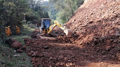 Imagen de Autopista Medellín-Bogotá está habilitada a un carril; analizan posible cierre en la noche 