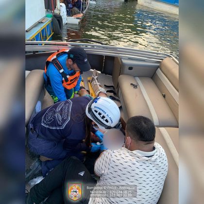 Imagen de Choque entre moto acuática y planchón deja tres heridos en el embalse de El Peñol