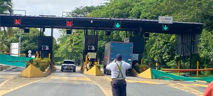 Imagen de  Avanza reunión entre Invías y transportadores por mal estado de la Autopista, entre El Santuario y Caño Alegre