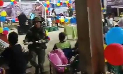 Video revela fiesta de disidencias de las Farc en Jamundí en medio de civiles