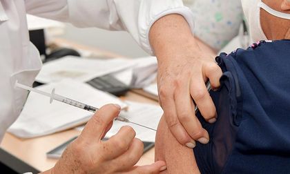 ¿Cuál es el riesgo de la vacuna para pacientes con diabetes, VIH, epoc, obesidad o hipertensión?