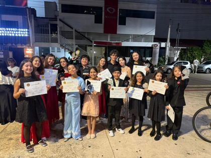 Imagen de  Pianoacademy llevó a 21 estudiantes de Medellín al festival internacional Carmel Klavier Latinoamérica