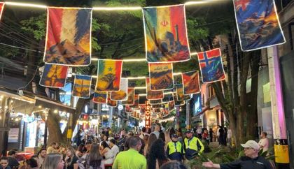 Imagen de  En Provenza se vive el Mundial con arte urbano y pantallas