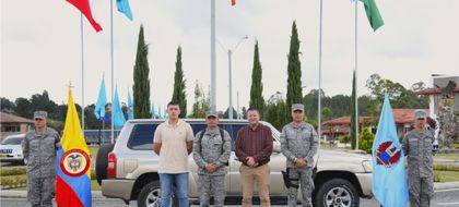 Imagen de  Cacom 5 entregó a San Vicente Ferrer un vehículo blindado para fortalecer la seguridad rural