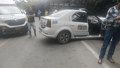 Imagen de Accidente de tránsito en el sector La Pastora de La Ceja dejó cinco personas heridas 