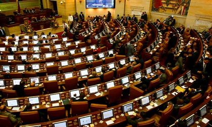 Subió el salario de los congresistas, ¿está de acuerdo?