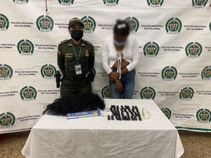 Imagen de Capturan en Rionegro a mujer que intentaba salir del país ocultando cocaína en su cabello