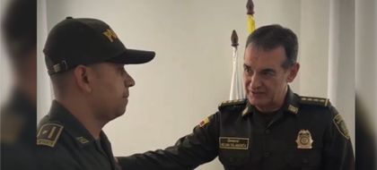 Imagen de ¡Ya podrá estar junto a su familia! General de la Policía aceptó petición de un patrullero en Marinilla